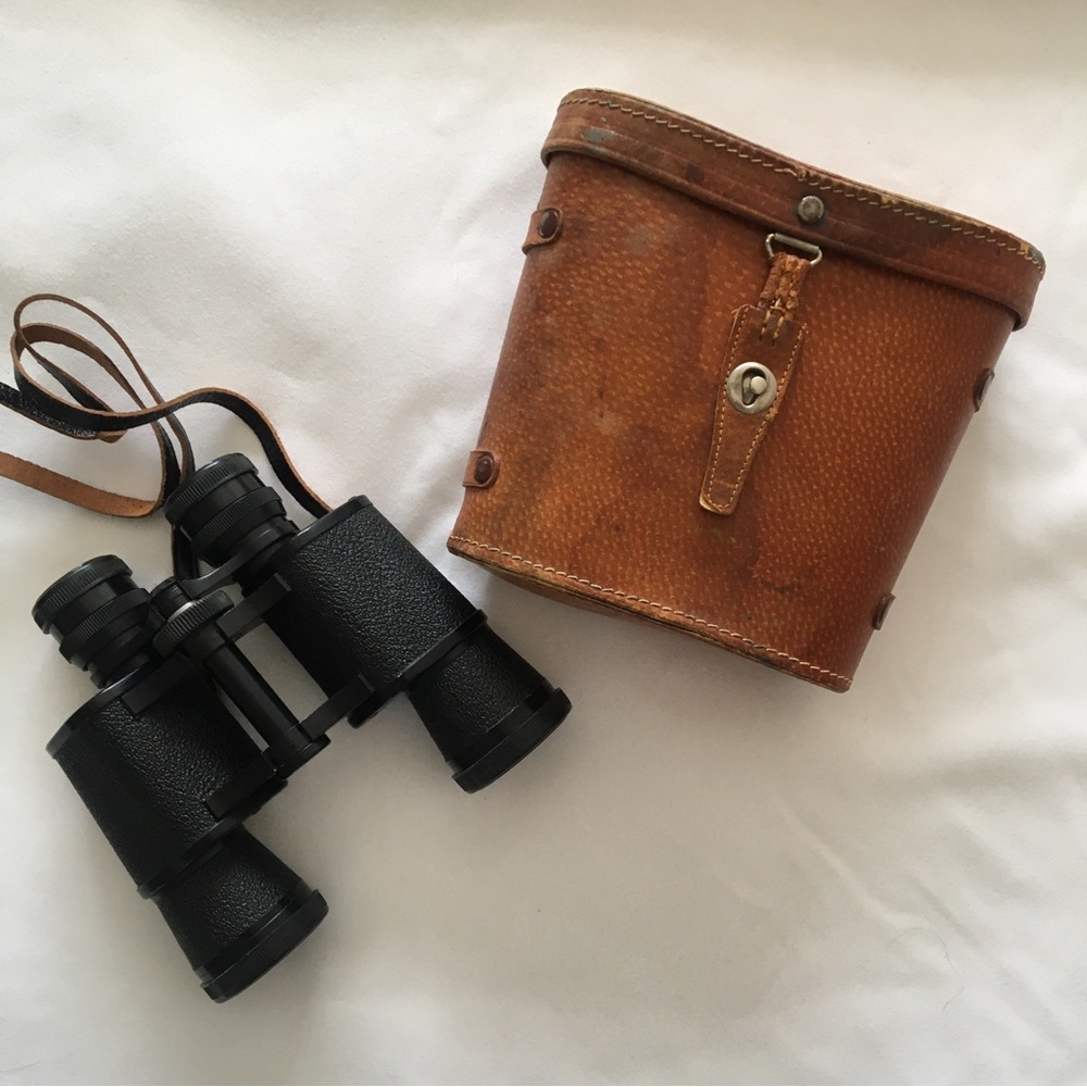 Vintage Binoculars - 7x35mm - 367 ft at 1000 yds